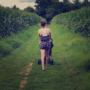 FOREVER 21 Blue Floral Crochet Romper - Sz M